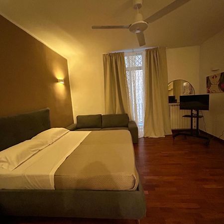 Anni Apartment Chiaia Naples Luaran gambar